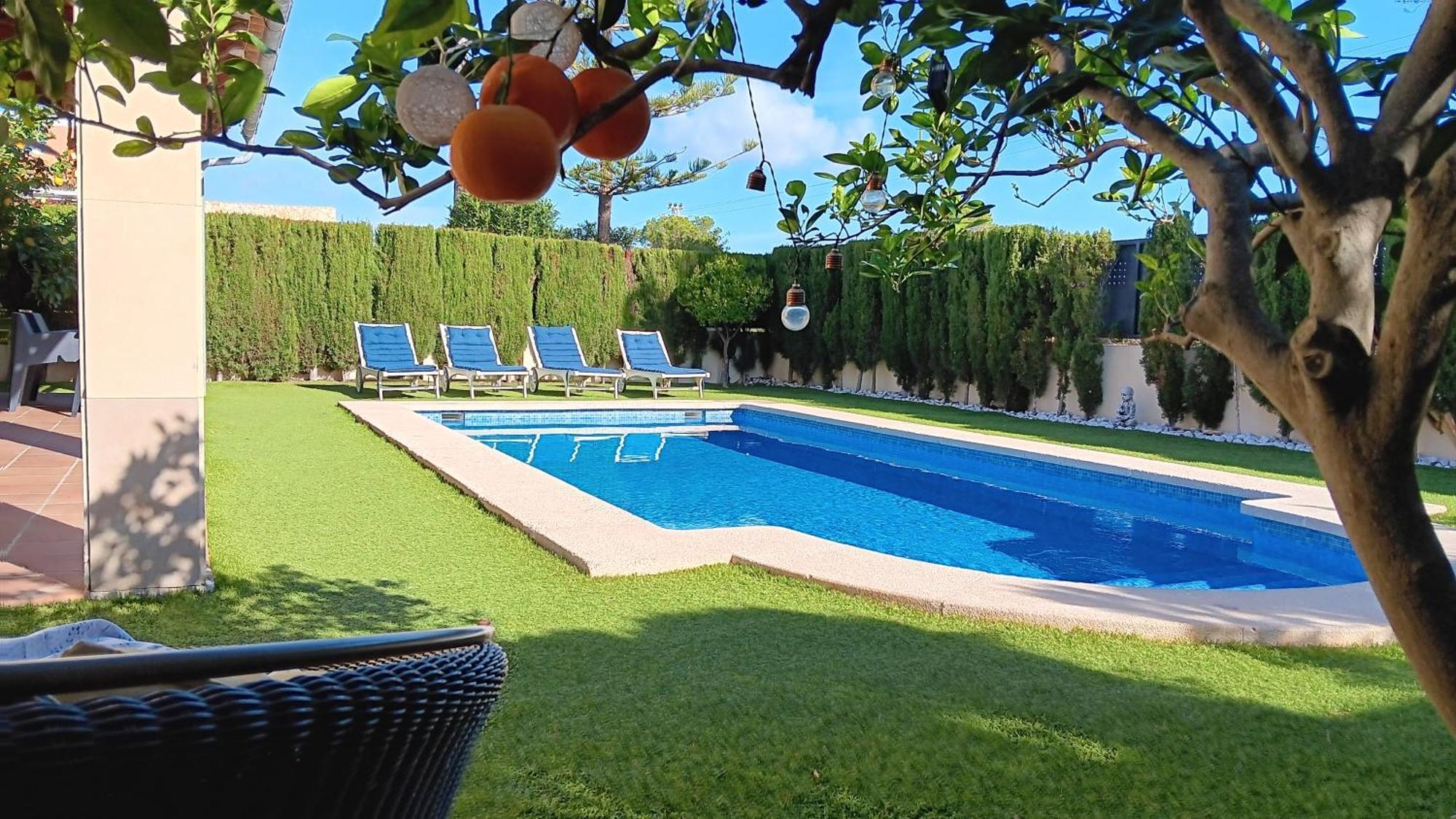 Villa Puerto Adriano El Toro  Exterior photo