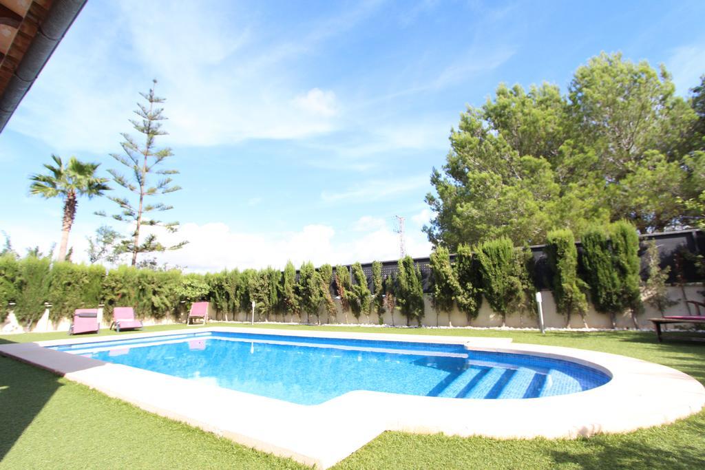 Villa Puerto Adriano El Toro  Exterior photo